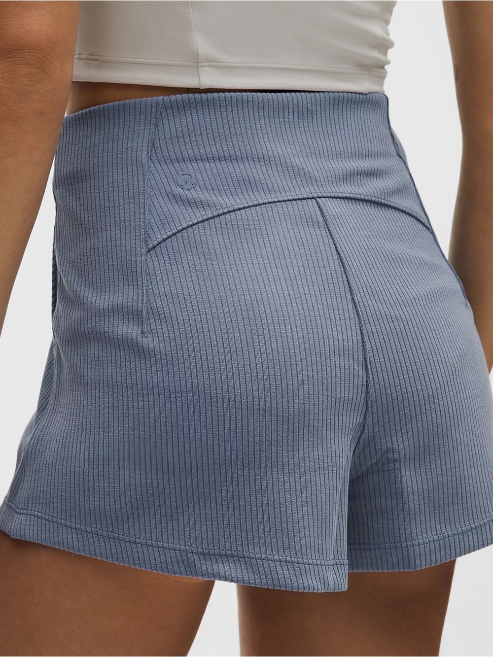 NWT Lululemon Ribbed Softstreme High-Rise 2” Short - Sz 6 - Picture 5 of 7